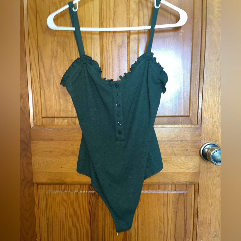 Green ruffle bodysuit size medium
